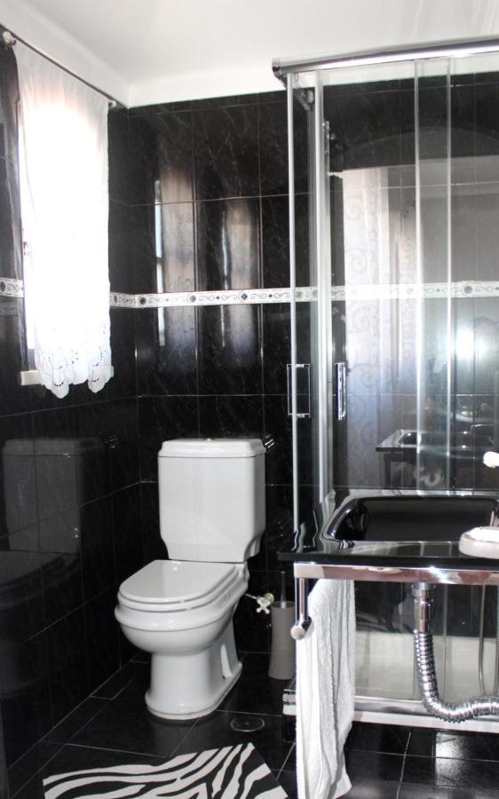 Lucas Residence Nazare Bagian luar foto