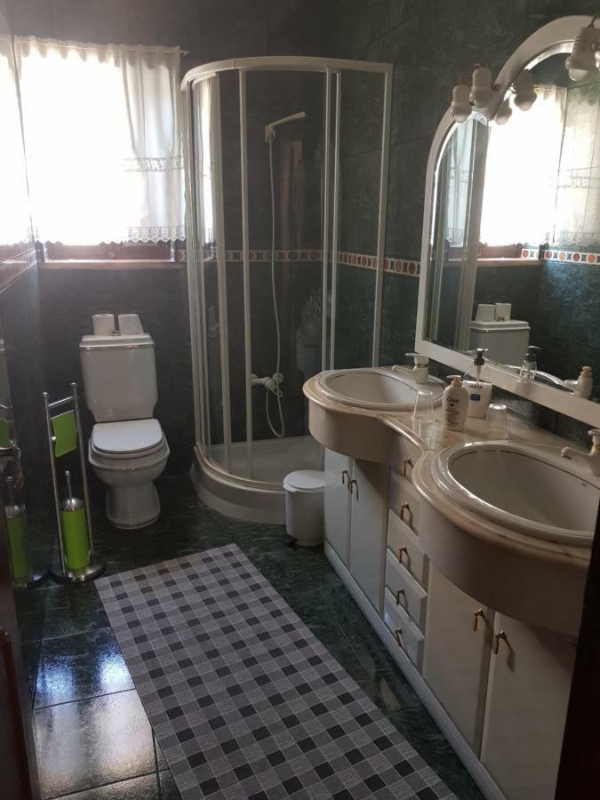 Lucas Residence Nazare Bagian luar foto