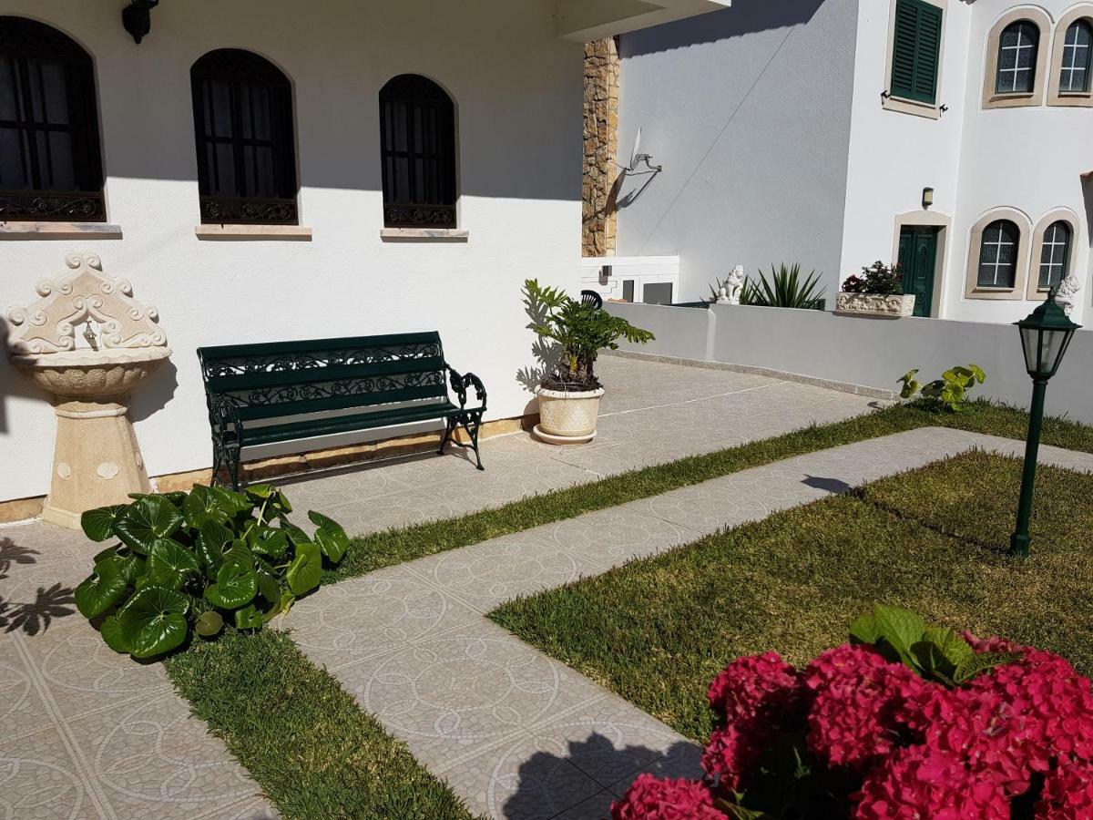 Lucas Residence Nazare Bagian luar foto