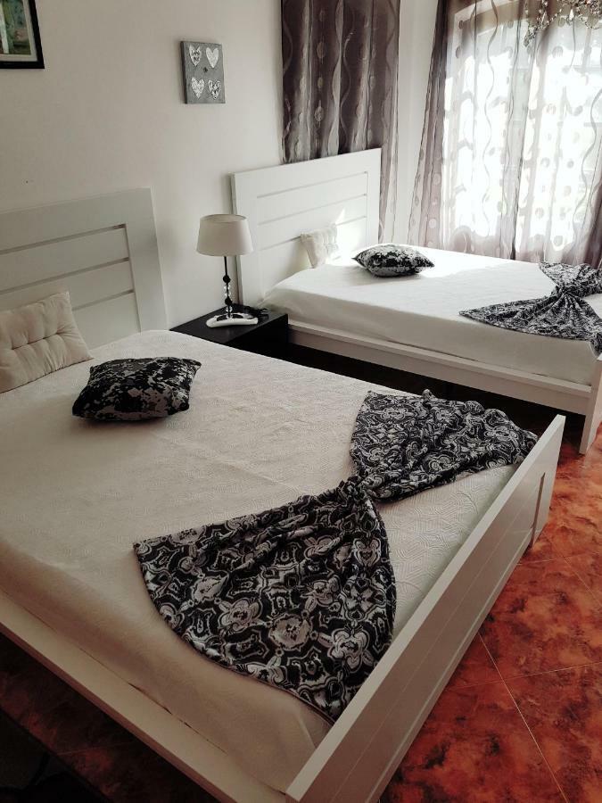 Lucas Residence Nazare Bagian luar foto